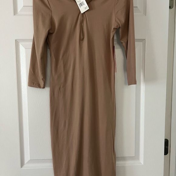 Nice brown dress - Picture 4 of 4